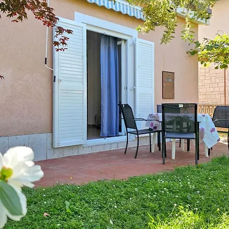 Apartment Adila 3 Novigrad (Istria)