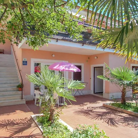Adila 3 * Novigrad (Istria)