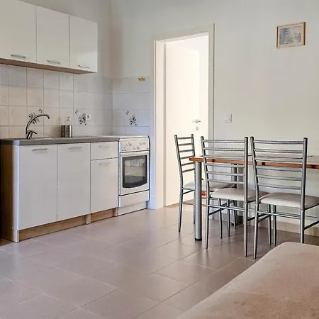 Apartment Adila 3 Novigrad (Istria)